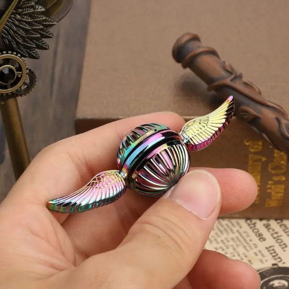 ๐50% OFF/3+...Spinning Golden Snitch (Harry Potter) - Picture 8 of 16